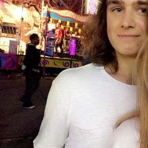 Meet your Posher, Mitchell